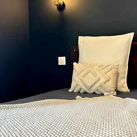 Cote Nuit Apartment *